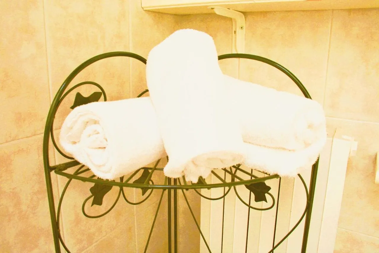 Ca Donzella Bed and Breakfast Lazise Bed & Breakfast
